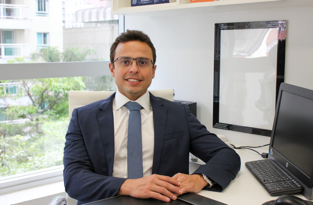 Dr. Fábio Vieira